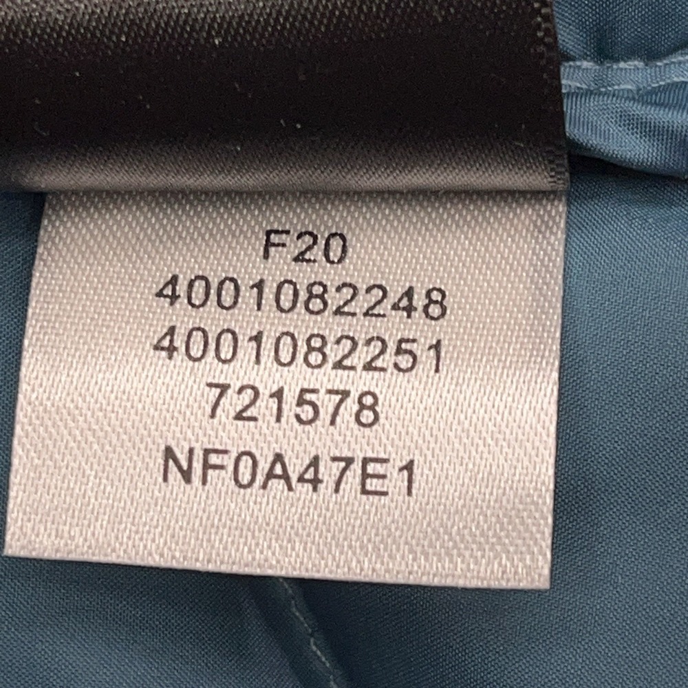 The North Face Alpz 2.0 550 Goose Down Vest Womens S Camo Blue Quilted Gorpcore - Picture 13 of 13